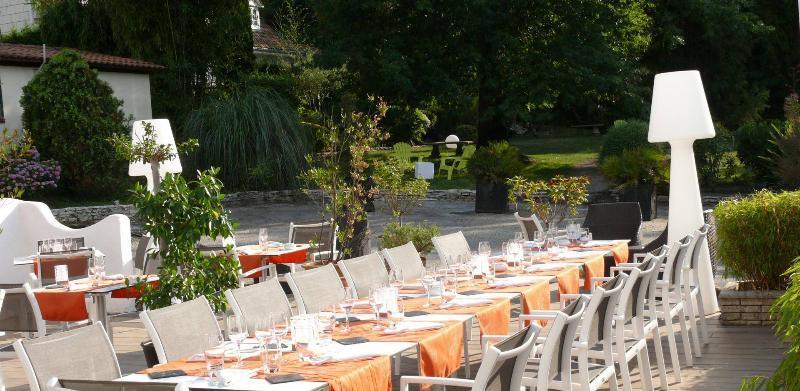 Les Criquets Hotel & Spa Blanquefort  Kültér fotó