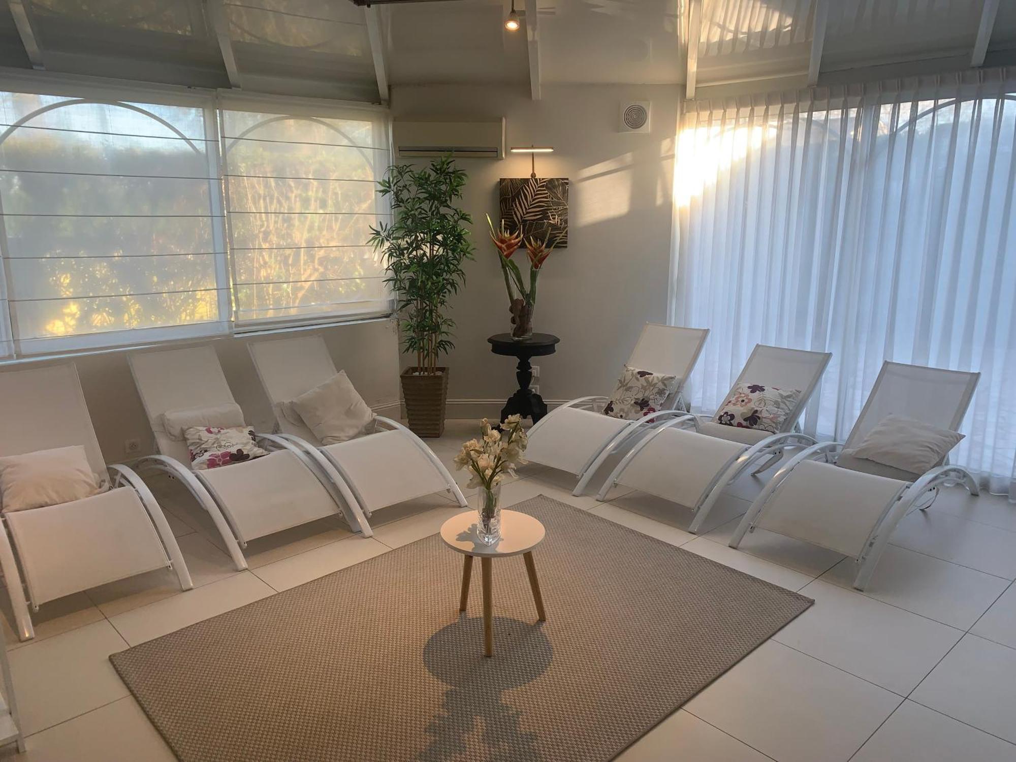 Les Criquets Hotel & Spa Blanquefort  Kültér fotó