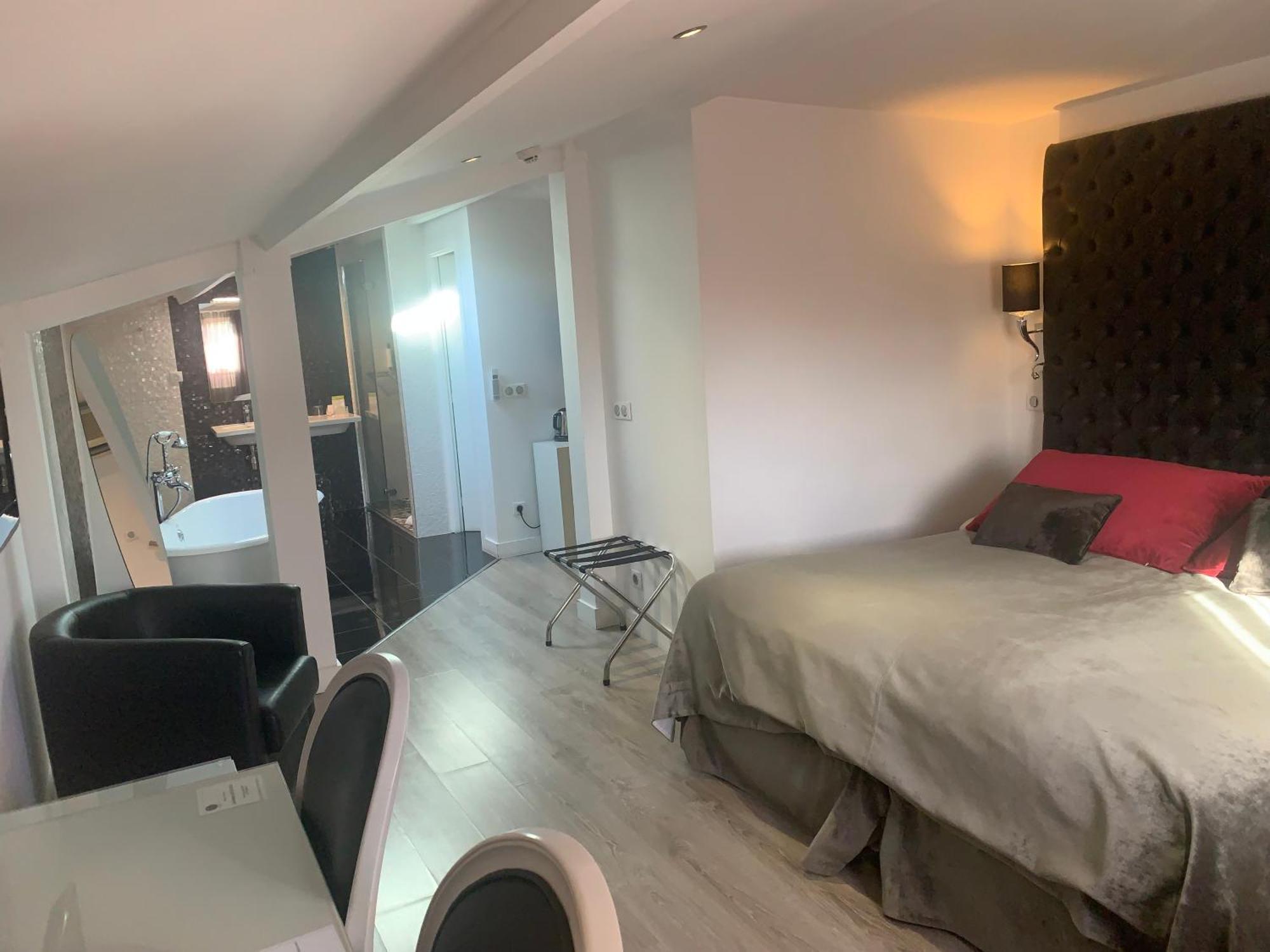 Les Criquets Hotel & Spa Blanquefort  Kültér fotó