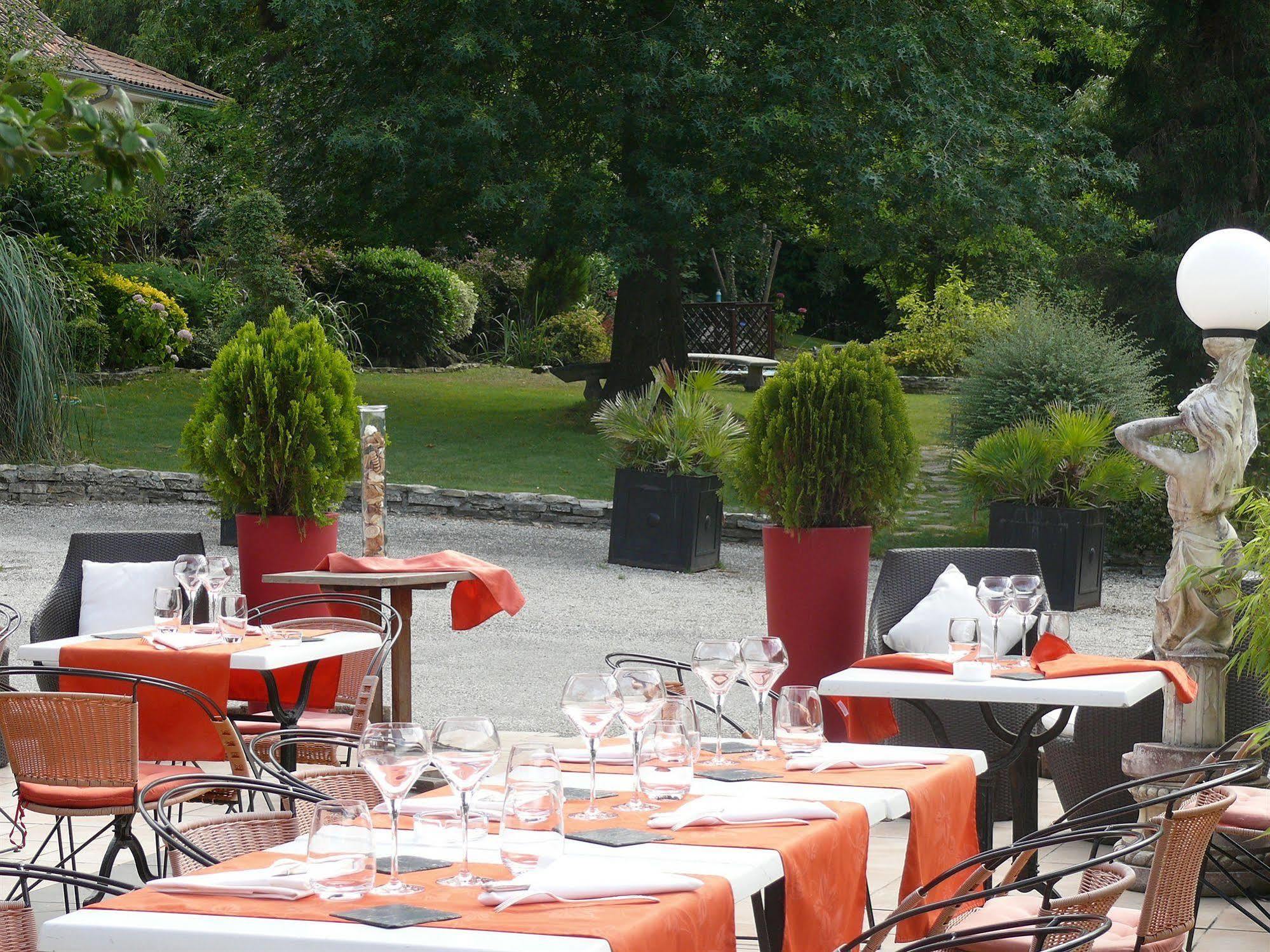 Les Criquets Hotel & Spa Blanquefort  Kültér fotó