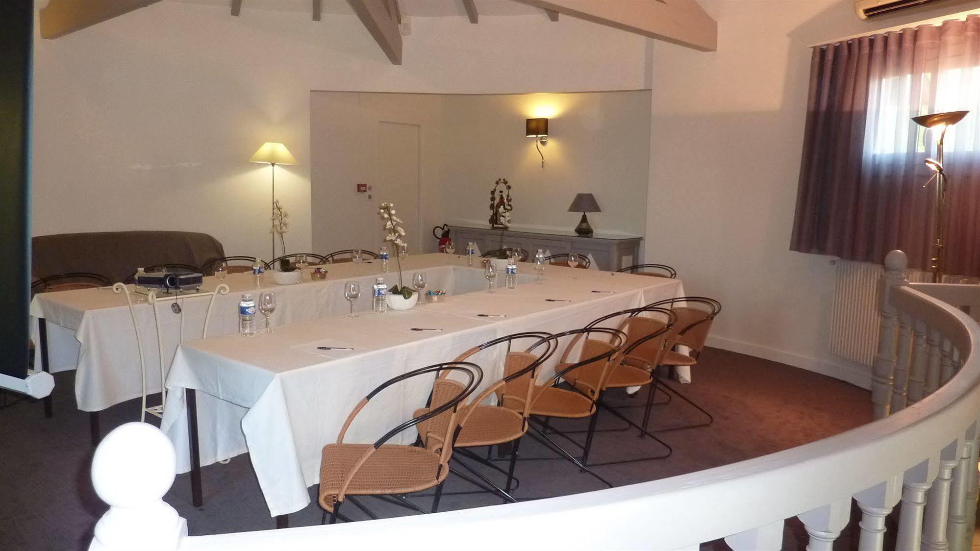 Les Criquets Hotel & Spa Blanquefort  Kültér fotó