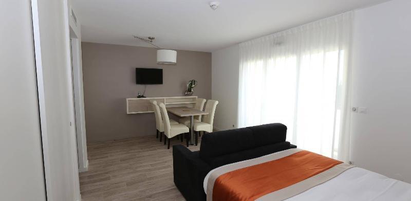 Les Criquets Hotel & Spa Blanquefort  Kültér fotó